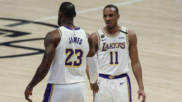 布拉德利火线回归洛杉矶，但能救湖人的还是詹姆斯